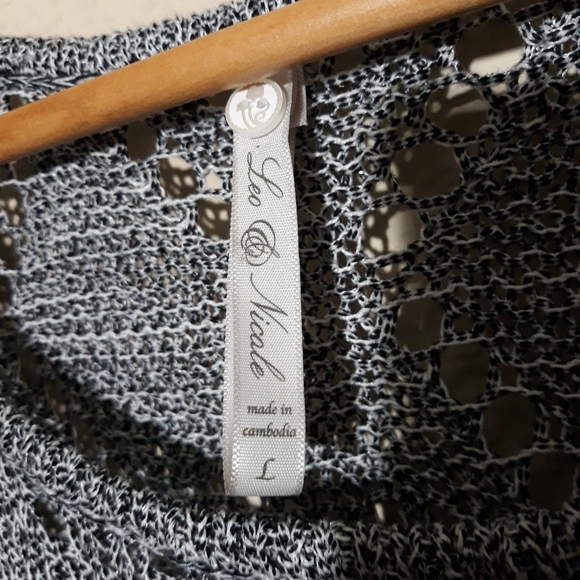 Leo and Nicole womens top size L - Picture 4 of 5